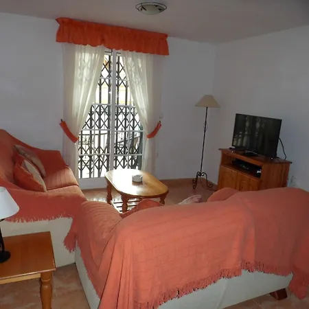 Holiday home Apacible Casa Con Terraza Y Piscina R58 By Novadesta
